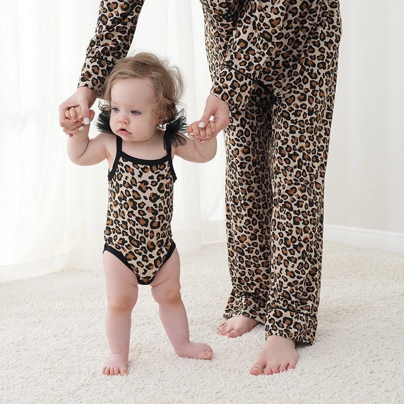 Fabricante mayorista de pijamas a juego para padres e hijos con estampado de leopardo personalizado